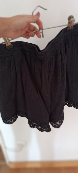 Calções pretos tamanho L. Usados. Shein