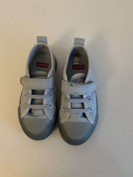 Sapatilhas marca Levi’s tam 26