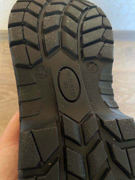 Строительные ботинки