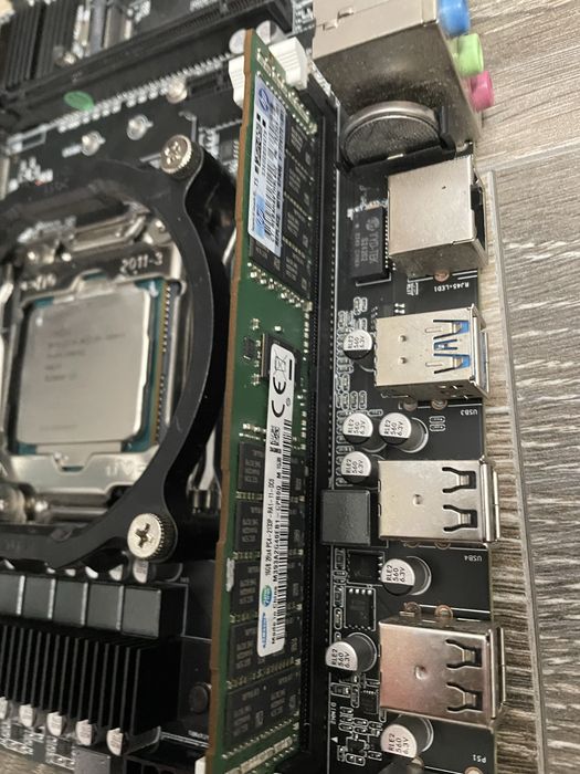 Плата,процесор,оперативна память