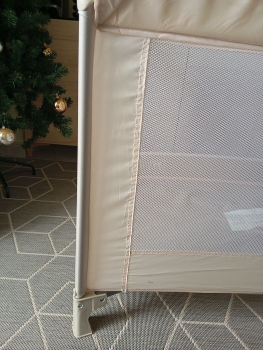 Berço de viagem com rodas