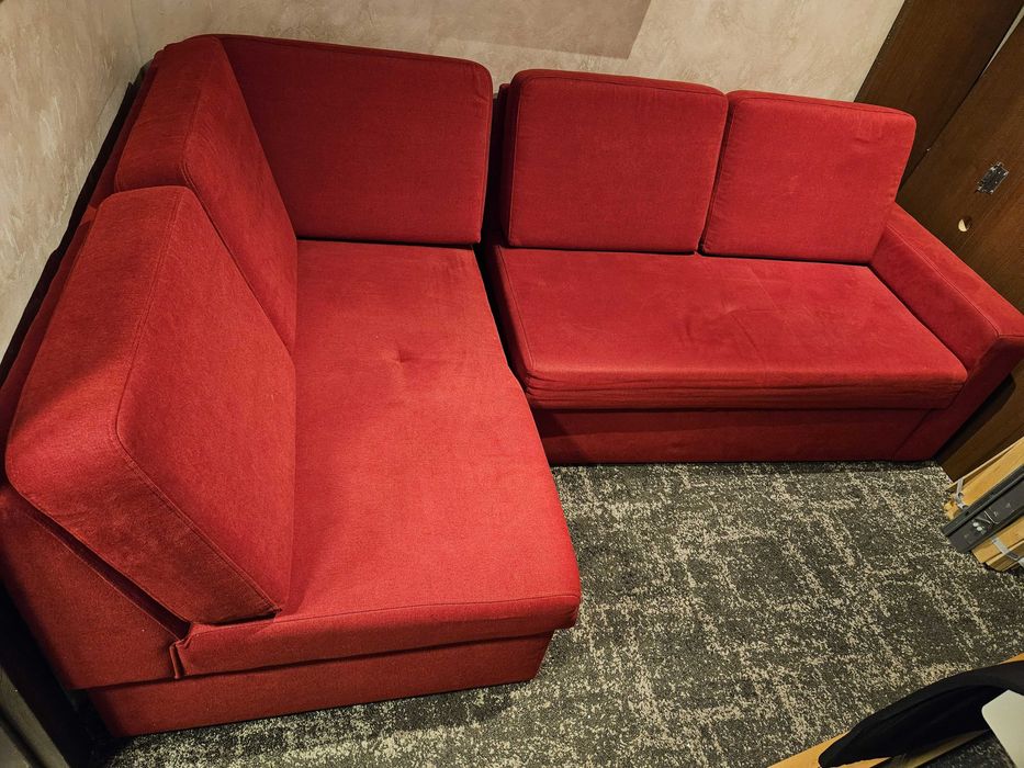 Kanapa narożnik czerwony 1,5x2,35 m