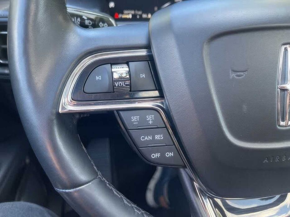 Lincoln Nautilus      2022