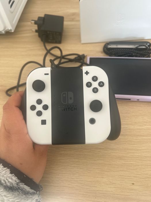 Nintendo switch oled semi novo
