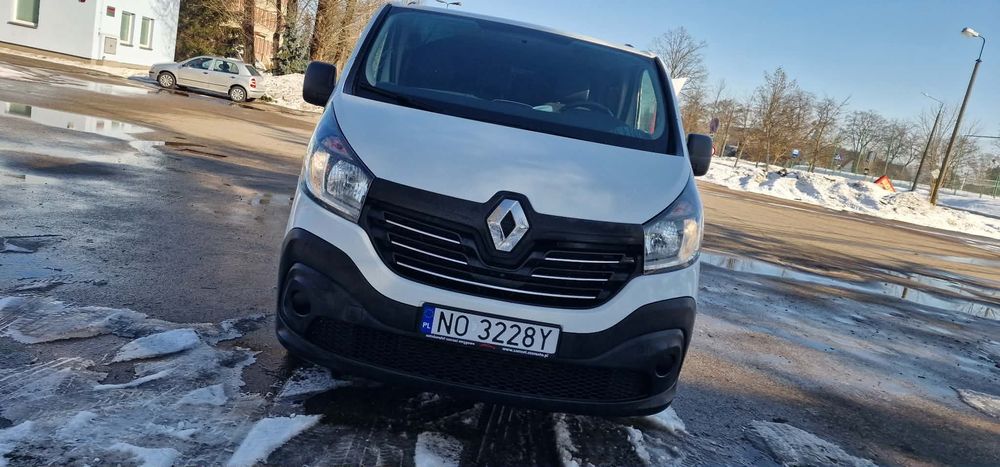 Renault Trafic Renault Trafic III 6 osób dobel kabina brygadówka
