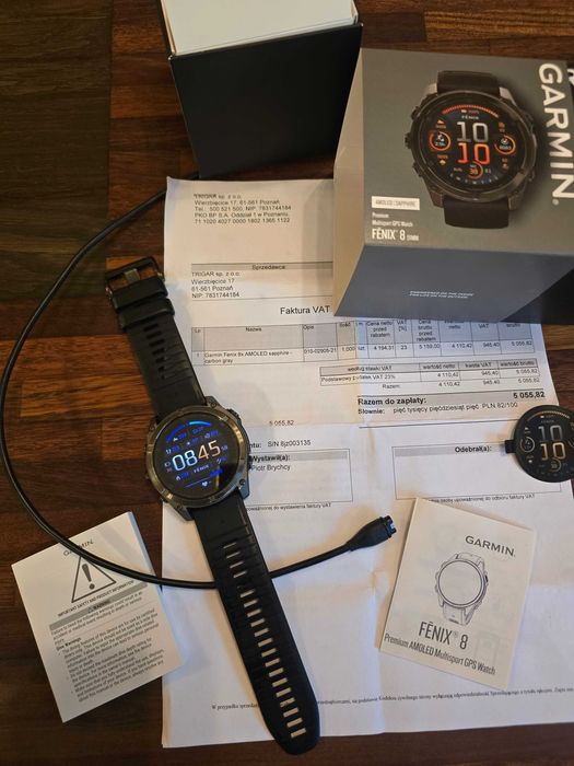 Garmin Fenix 8 AMOLED Sapphire , Titanium , carbon gray, 51mm ,komplet