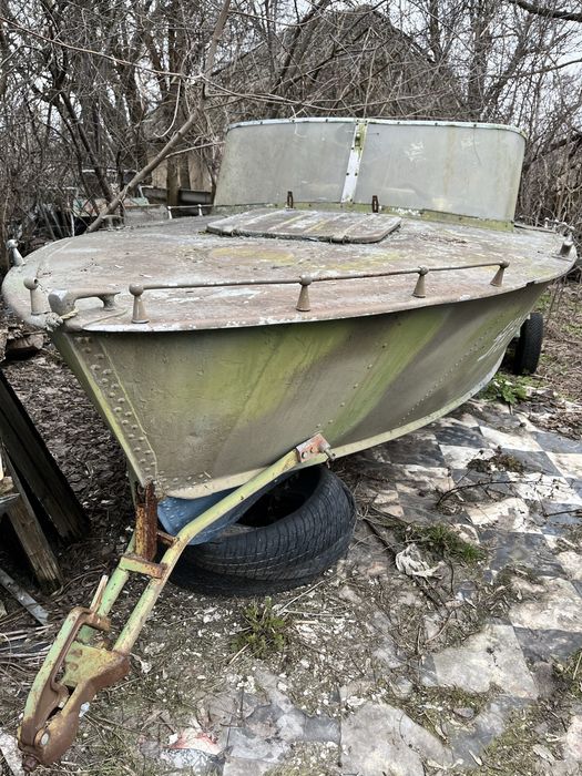 Прогрес 2 лодка човен катер моторний