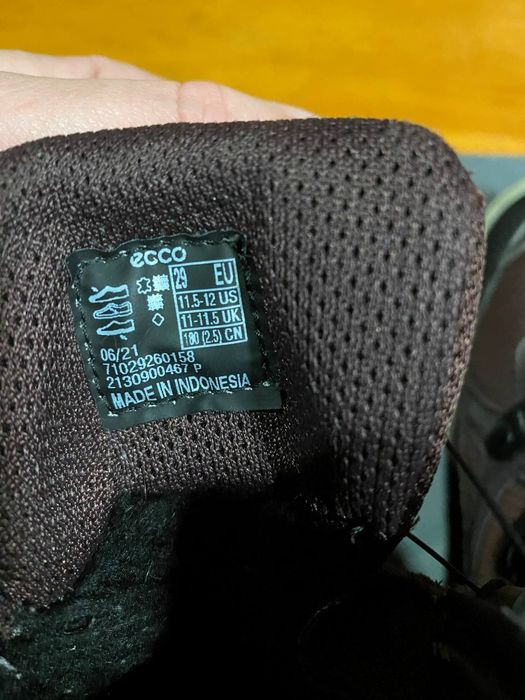Черевики,сапожки,чобітки ecco