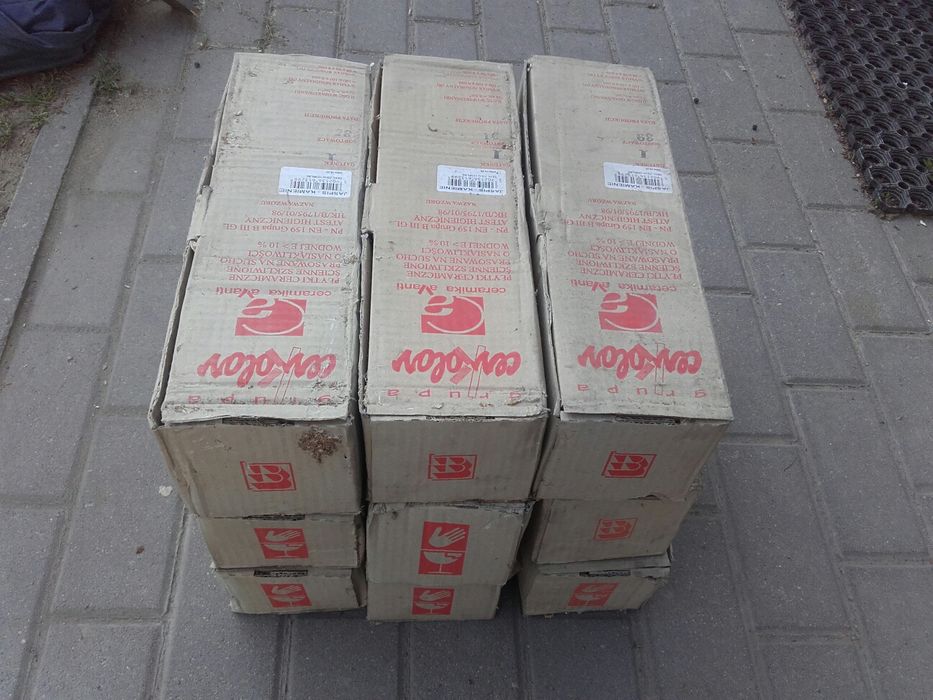 Płytki 10 * 10 4,5m2