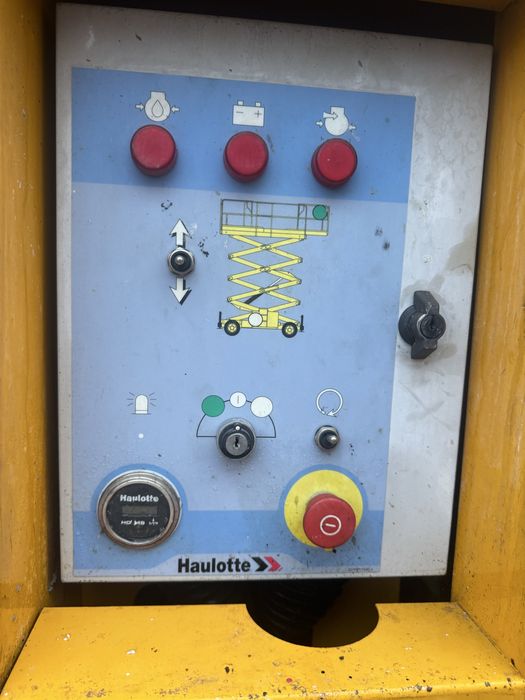 Plataforma elevatória Tesoura Diesel 18mt (Usada)