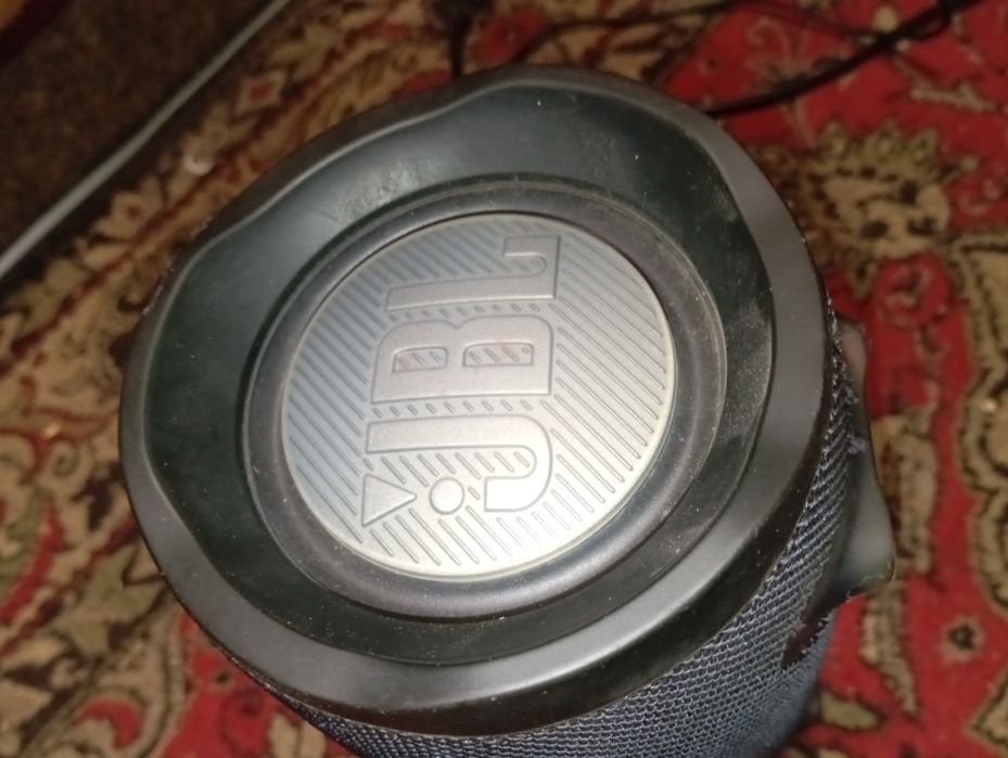 Продам колонку JBL екстрім 2