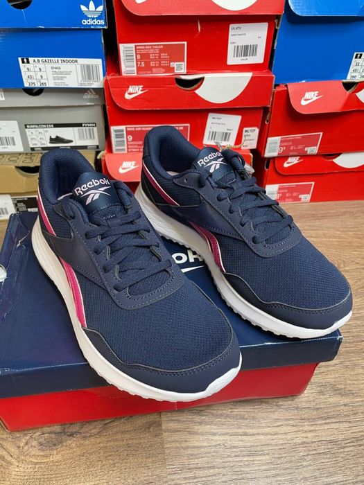Жіночі кросівки Reebok, розмір 38,5.