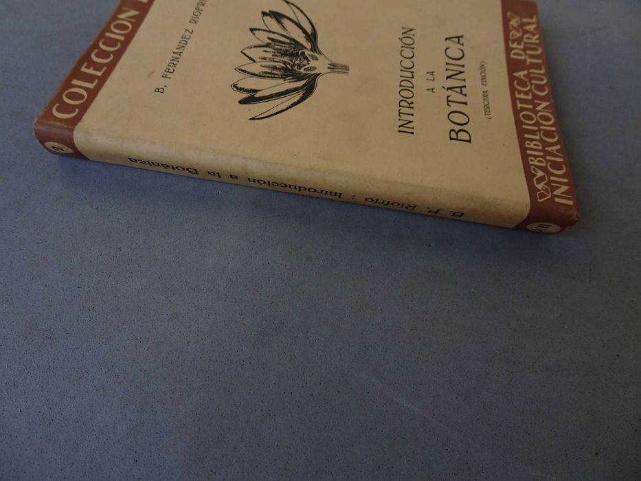 Livro Introdução à botânica Introduccion Botânica B. Fernandez Riofrío