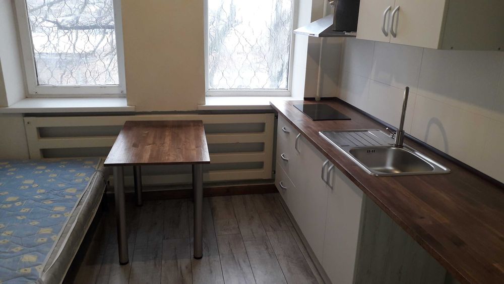 Центр. Район Панкрат-го моста сдам гостиничний номер с удобствами