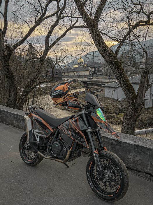 Ktm 690 sm 2008 рік