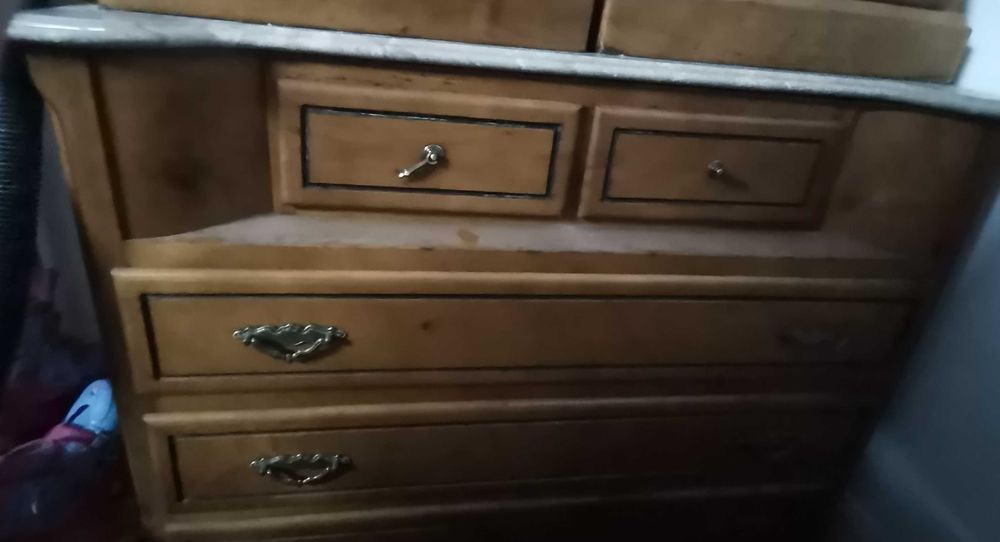 Cómoda de quarto em madeira