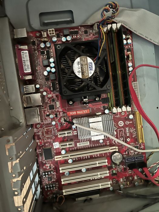 Материнська плата MSI K9N Neo V3 разом з процесором та оперативкою