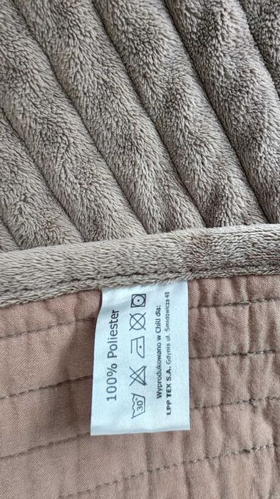 Narzuta Home&You BELLA 200x220 cm + 3 poduszki GRATIS