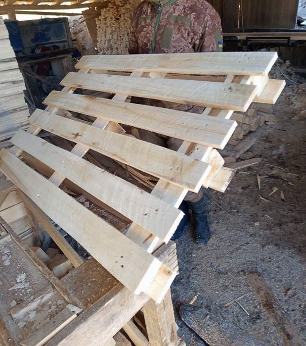 Продам піддони паддони  палети полегшений