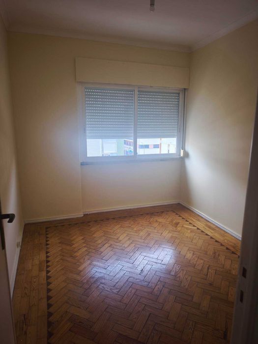 T2 com Excelente Localização no Centro de Odivelas – Ótima Oportunidade