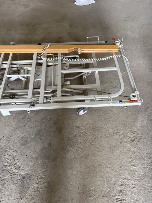 Cama hospitalar eletrica