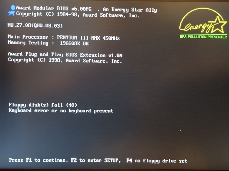 Retro stare komputery Slot1 pod Windows 98 + różne karty i akcesoria