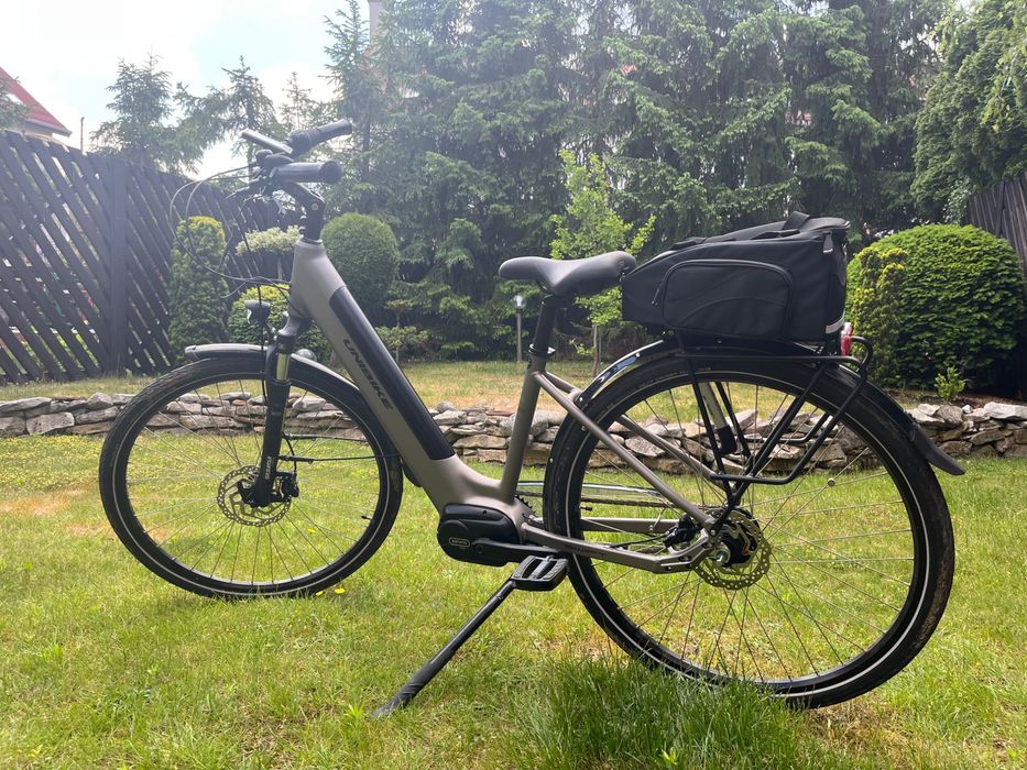 Rower elektryczny Unibike Swift rozmiar 17 przebieg 100 km! Sakwa gratis!