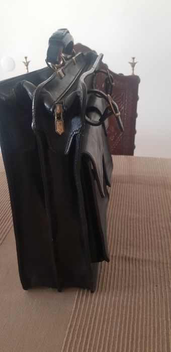 Mala em pele preta vintage