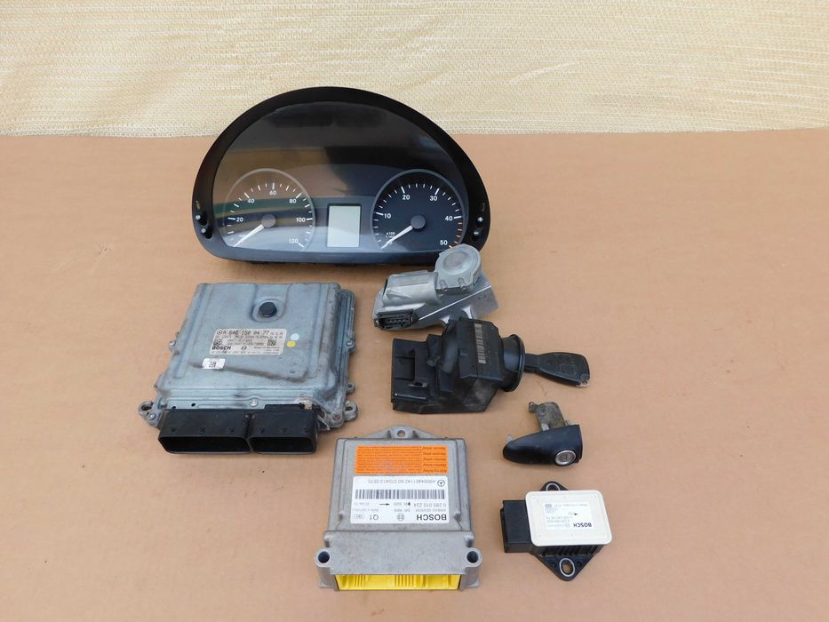 Sterownik silnika Mercedes Sprinter 906 2.2 CDI OM646 A6461500477 komputer