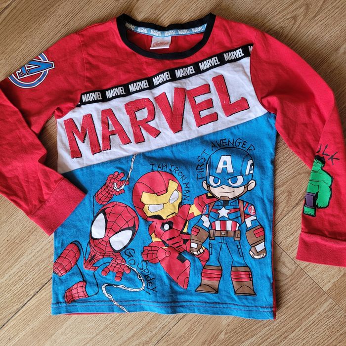 Яскравий лонгслів кофта Marvel Avengers Tu на хлопчика 7-8 років (122-128 см)