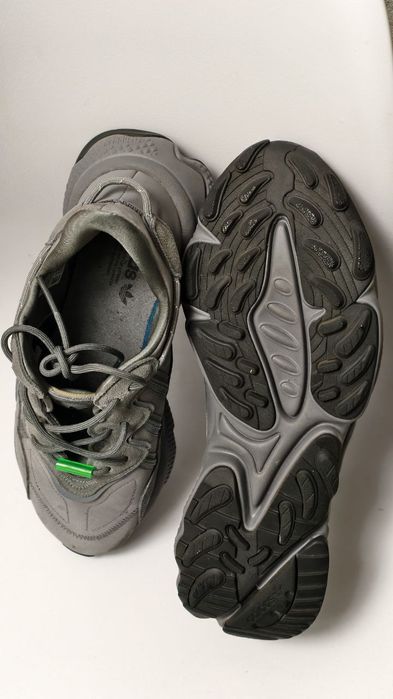 Чоловічі кросівки 47,5