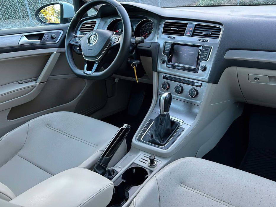 Volkswagen Golf TDI S      2015