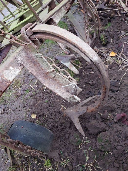 Культиватор з боронами