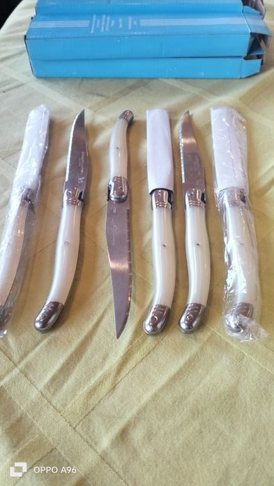 Conjunto de 6 facas de mesa