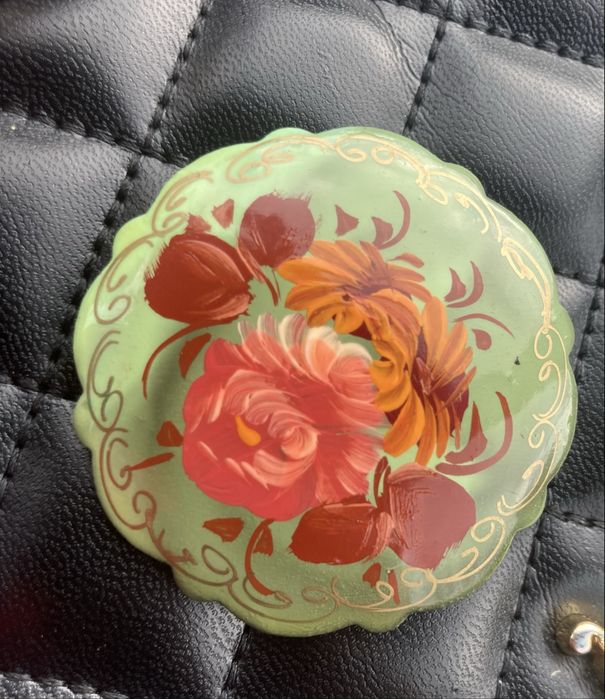 Broszka vintage malowana ręcznie