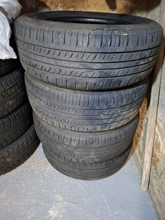 215/65R16 Triangle