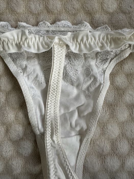 Majtki stringi damskie S