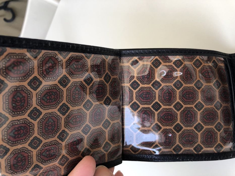 Carteira de homem novo