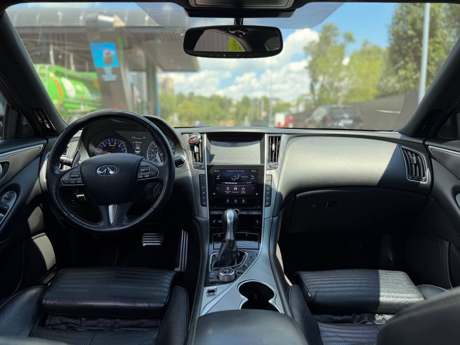 Infiniti Q50