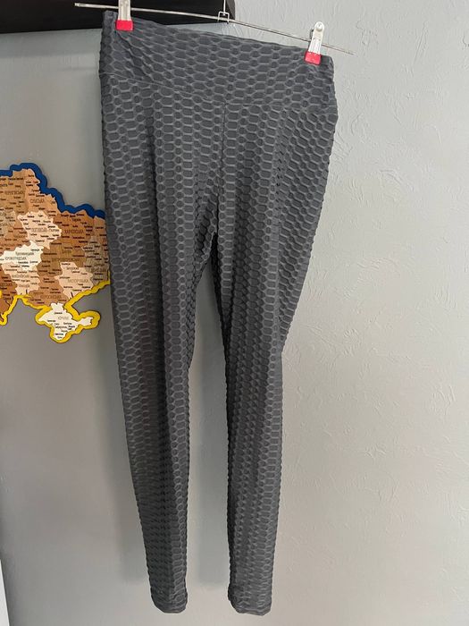 Спортивні легінси з ефектом Push-Up та текстурою «соти