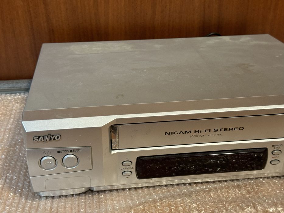 Leitor Gravador VHS Sanyo