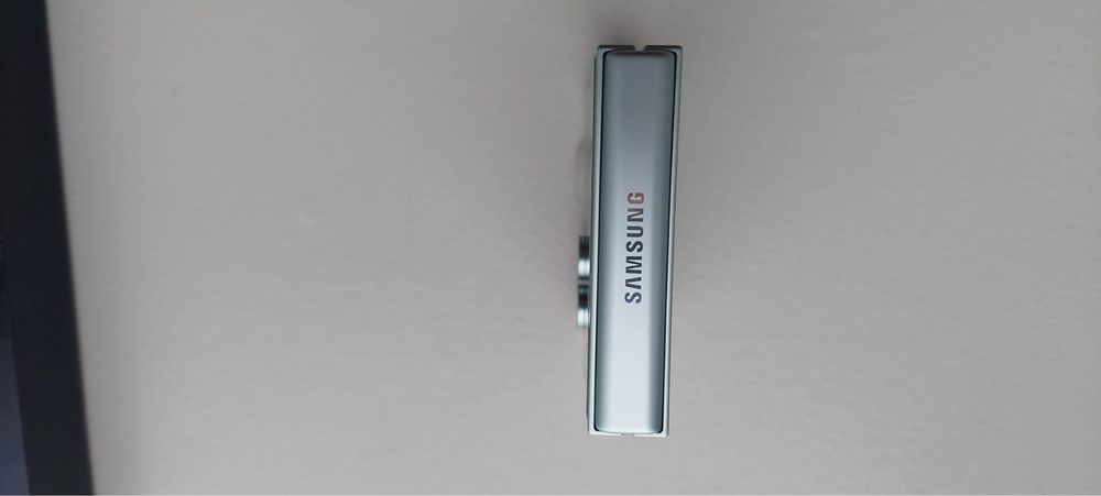 Sprzedam Smartfon Samsung Galaxy Z Flip6 Miętowy