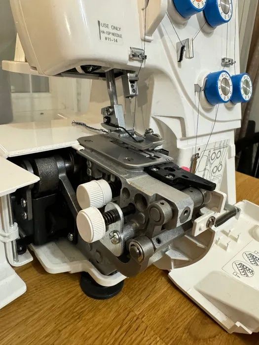 Продам оверлок femeli244d