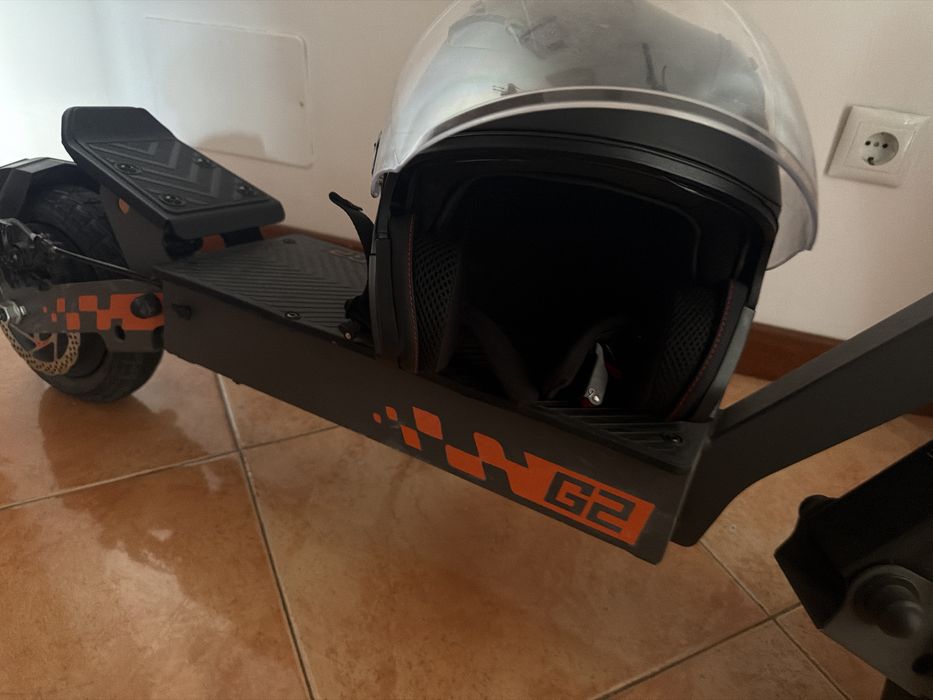 Kukirin G2 + Capacete e carregador