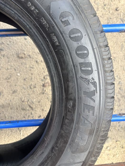 215/65/16с R16 Goodyear Efficient Grip Cargo2 всесезонка 1 шт