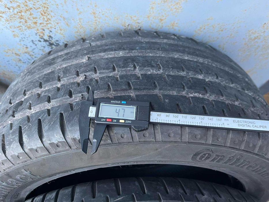 Шини 235 55 R17 Continental VancoContact