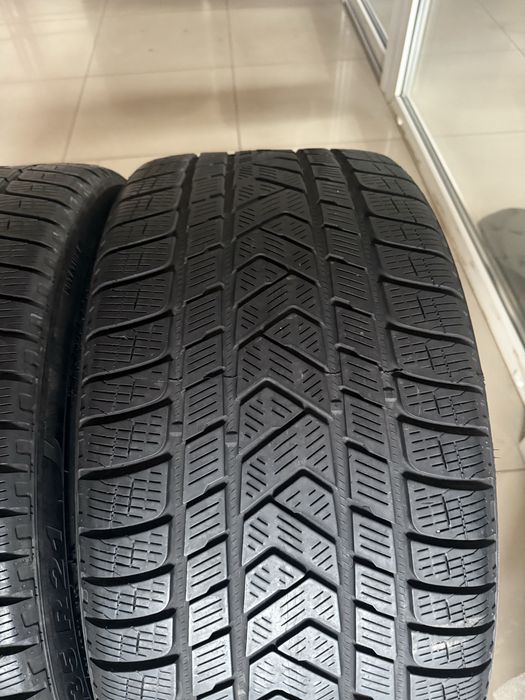 Шини зимові різноширокі 295/35/21 265/40/21 Pirelli зимние шины
