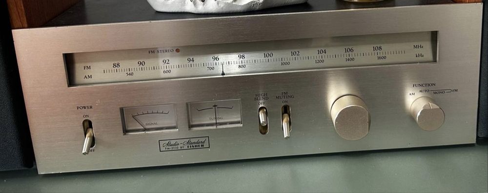 Tuner Fisher Studio Standard FM-2110 impecável