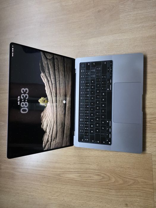 Macbook Pro 14