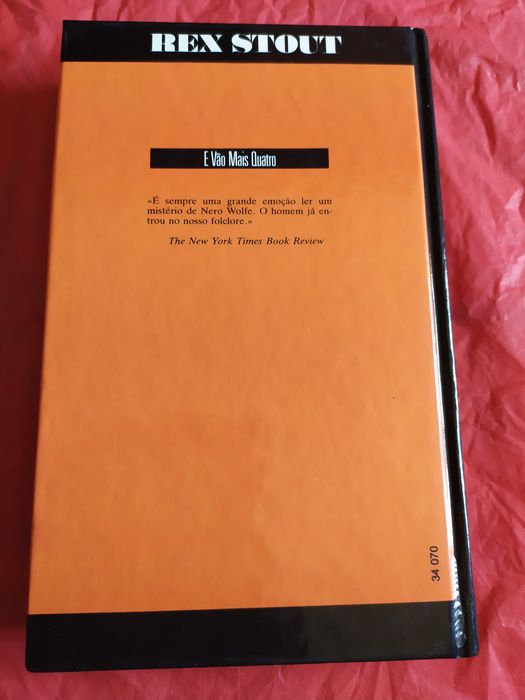 Livro *  E Vão mais Quatro